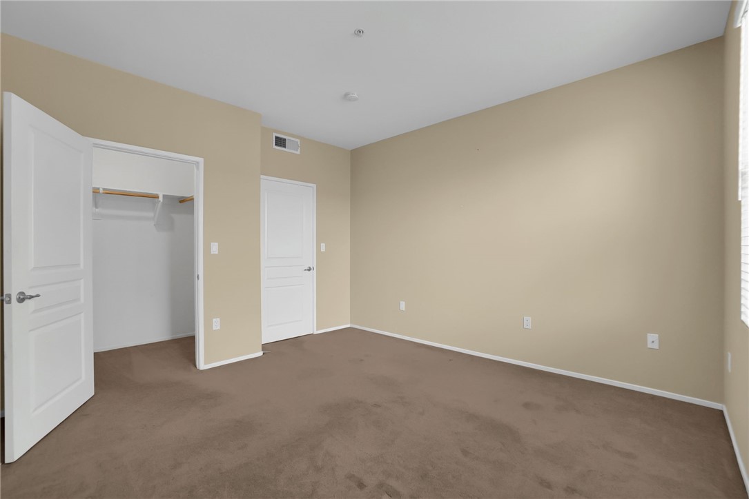 MLS #WS25218224 image #12