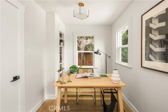 MLS #WS25219252 image #12