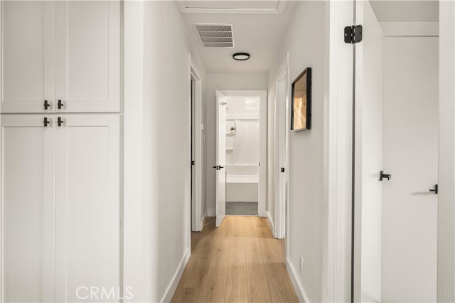 MLS #WS25219252 image #8