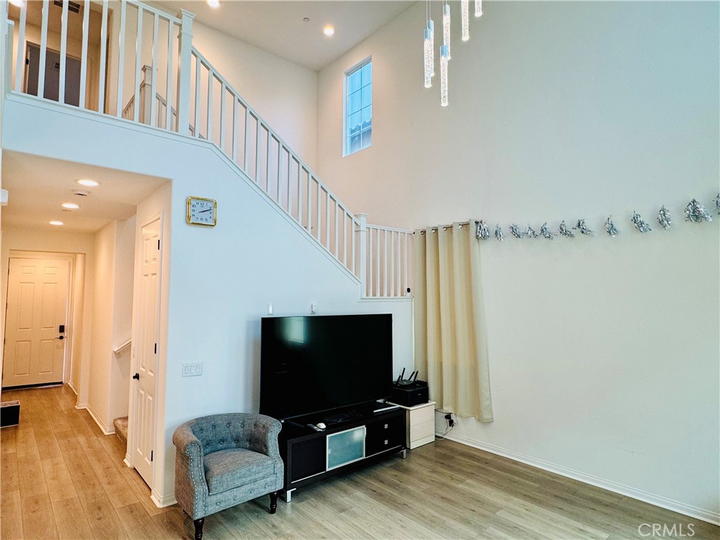 MLS #WS25220013 image #9