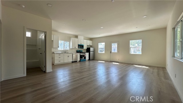 MLS #WS25220131 image #2