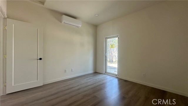 MLS #WS25220131 image #4