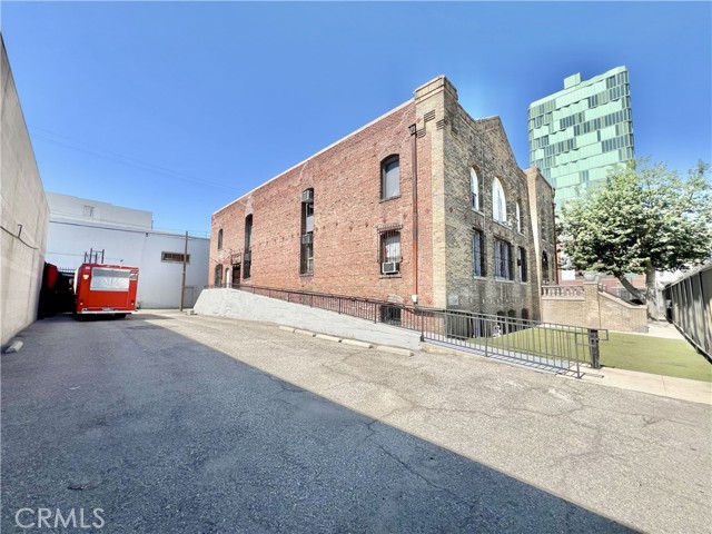 MLS #WS25220660 image #12