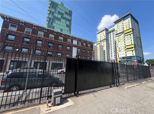 MLS #WS25220660 image #18