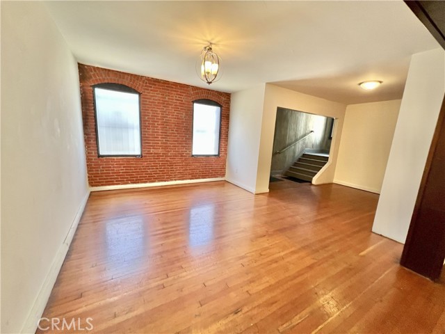 MLS #WS25220660 image #5