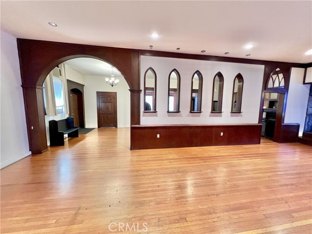 MLS #WS25220660 image #6