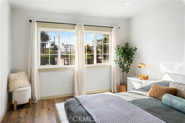 MLS #WS25220829 image #13