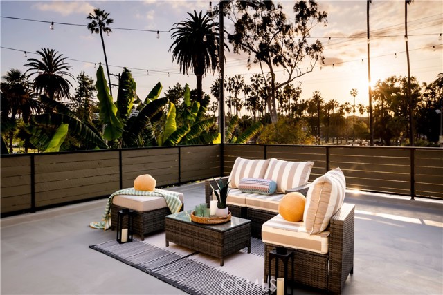 MLS #WS25220829 image #2