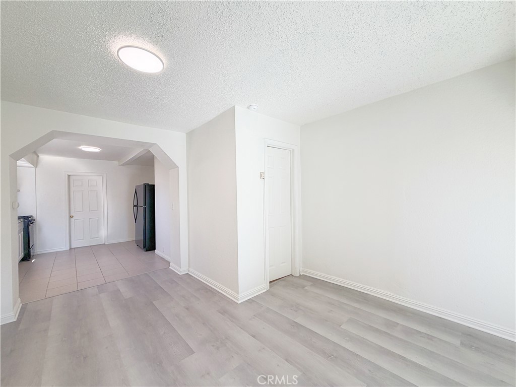 MLS #WS25220998 image #5