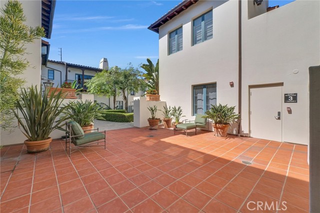 MLS #WS25221424 image #1