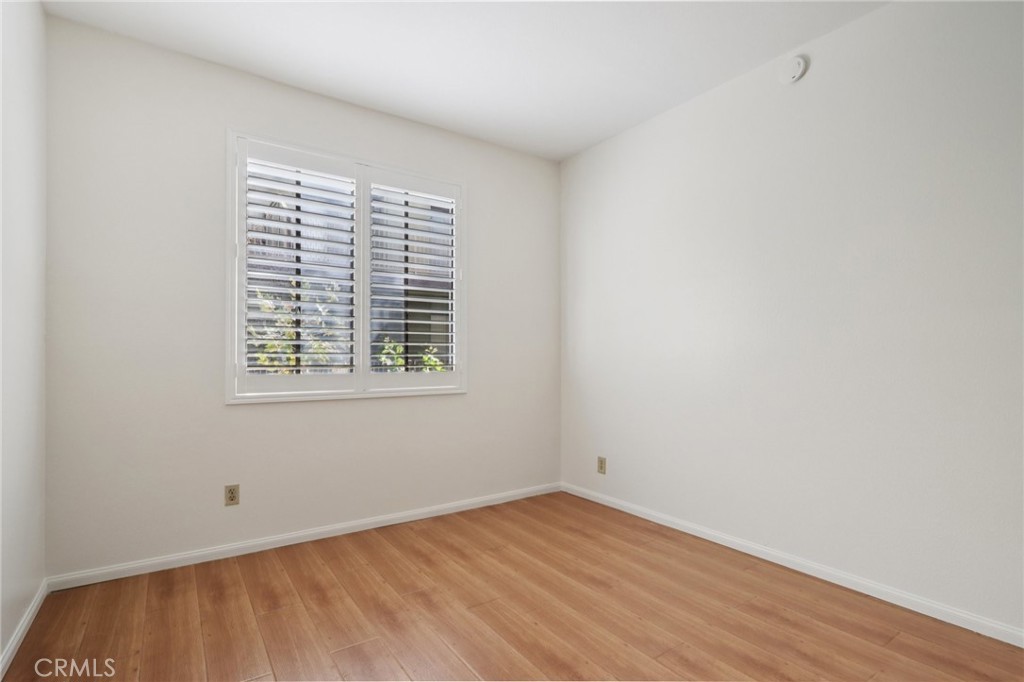 MLS #WS25222043 image #12