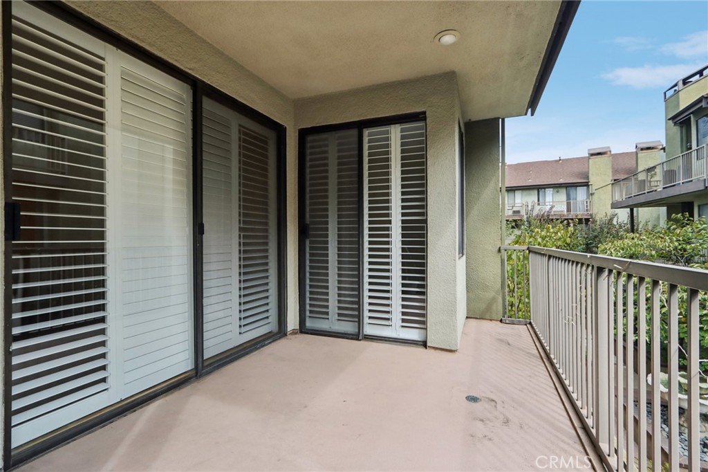 MLS #WS25222043 image #17