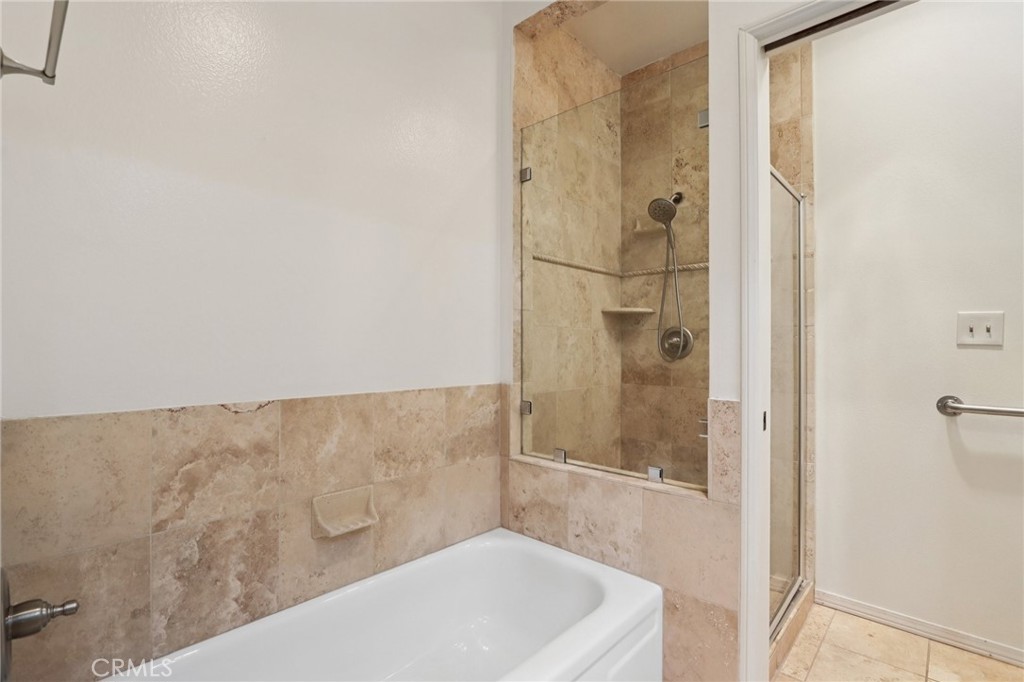 MLS #WS25222043 image #8