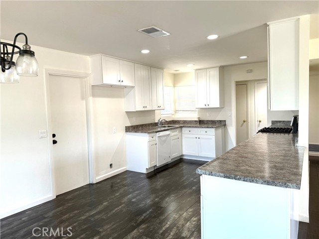 MLS #WS25222183 image #4