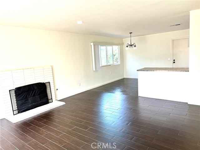 MLS #WS25222183 image #6