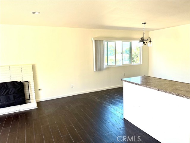 MLS #WS25222183 image #7