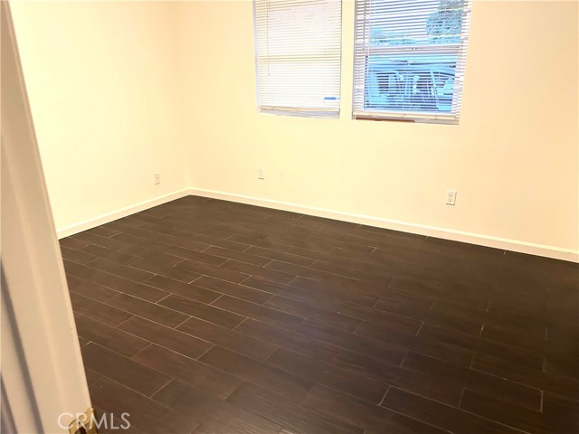 MLS #WS25222183 image #9