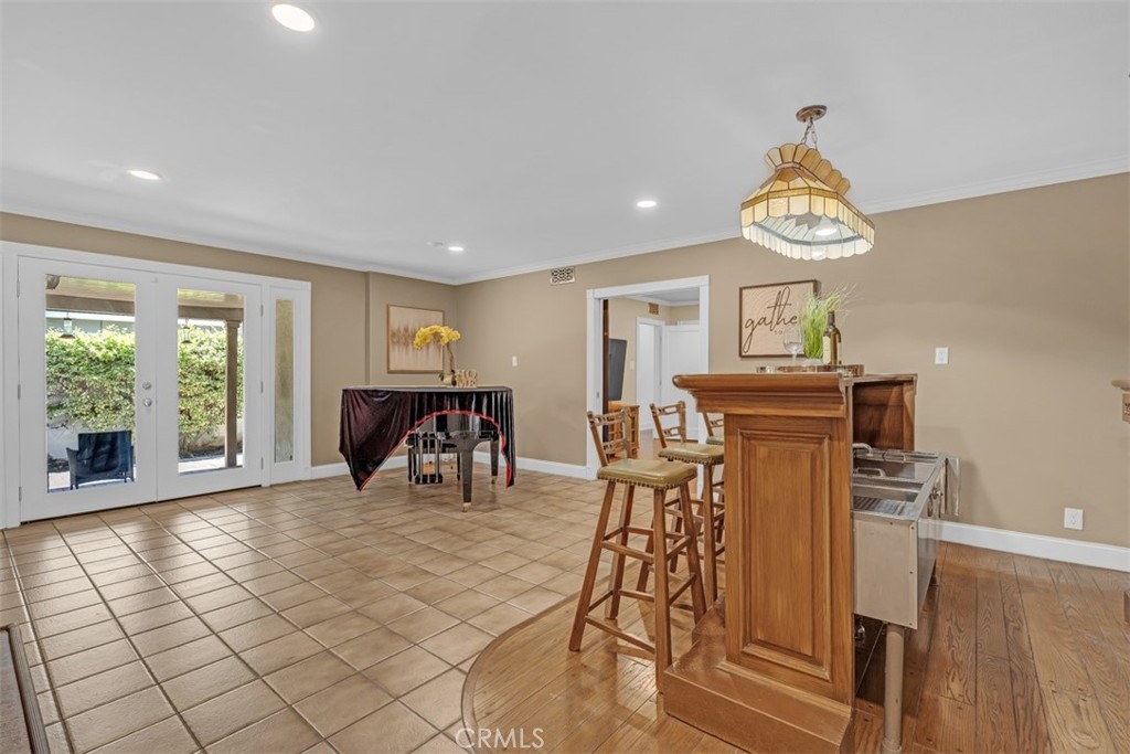 MLS #WS25222273 image #10