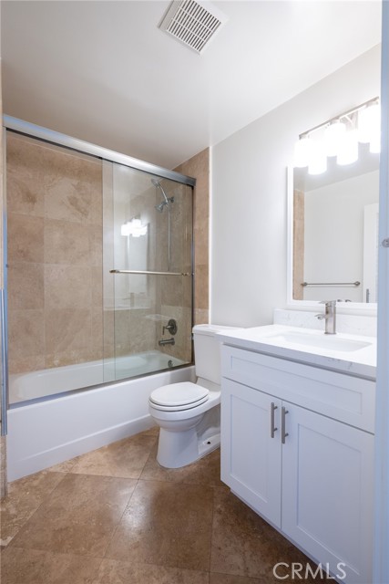 MLS #WS25222379 image #22