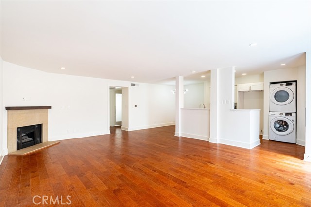 MLS #WS25222379 image #4