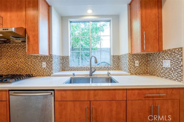 MLS #WS25223232 image #8