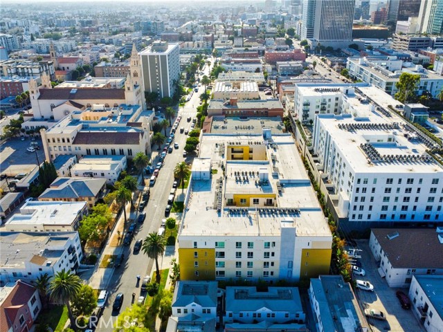 MLS #WS25223292 image #1