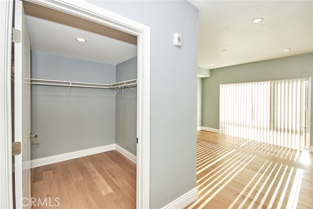 MLS #WS25223292 image #12