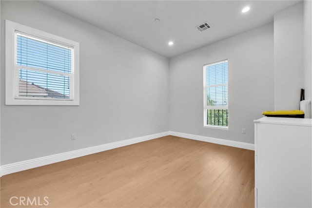 MLS #WS25223727 image #21