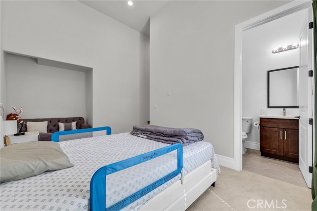 MLS #WS25223727 image #8