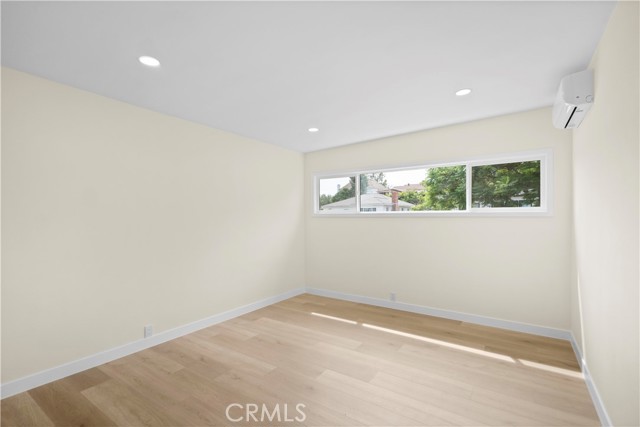 MLS #WS25224182 image #12