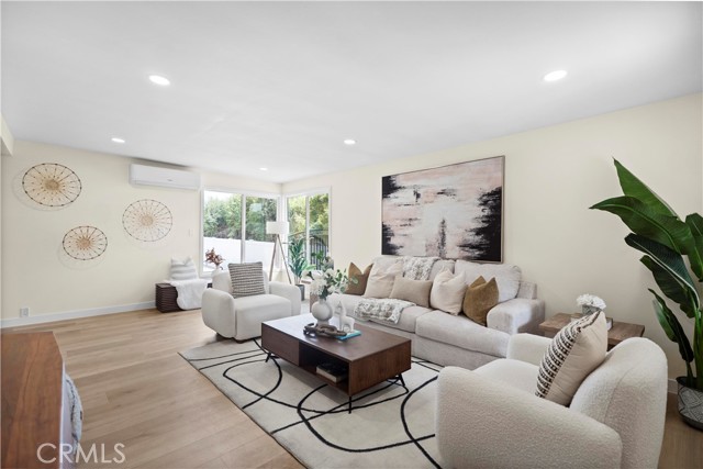 MLS #WS25224182 image #4