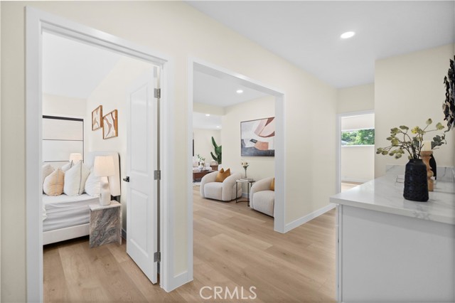 MLS #WS25224182 image #9