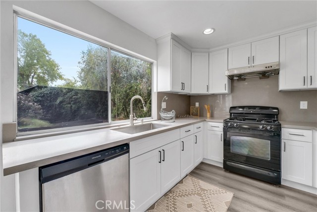 MLS #WS25224238 image #8