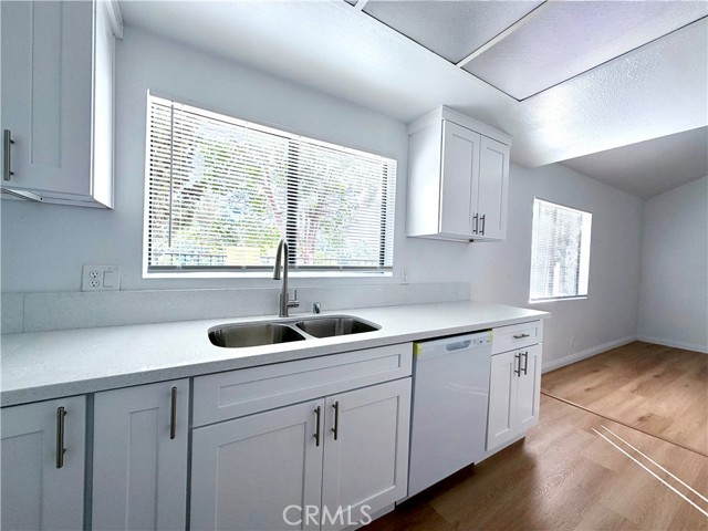 MLS #WS25224533 image #11