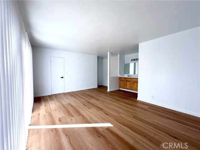 MLS #WS25224533 image #17