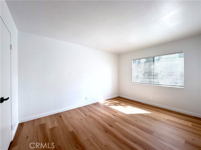 MLS #WS25224533 image #24