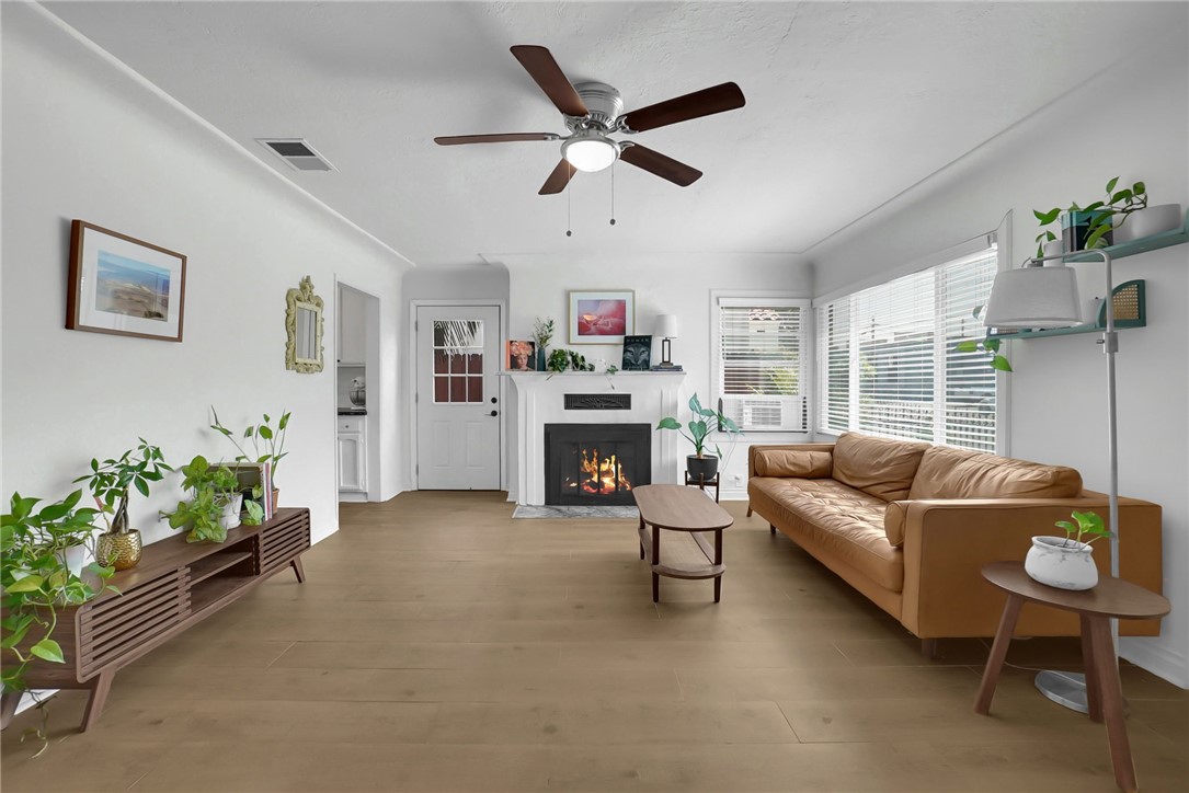 MLS #WS25225361 image #5