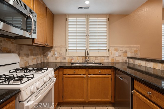 MLS #WS25225620 image #12