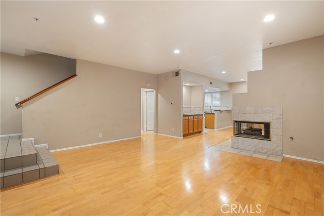 MLS #WS25225620 image #4