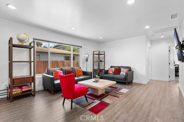 MLS #WS25226042 image #18