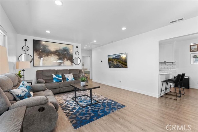 MLS #WS25226042 image #5