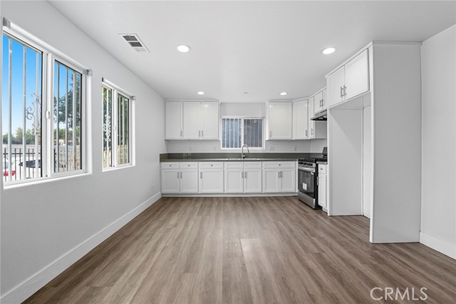 MLS #WS25226167 image #5