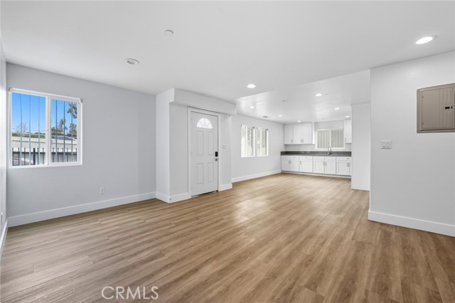 MLS #WS25226167 image #6