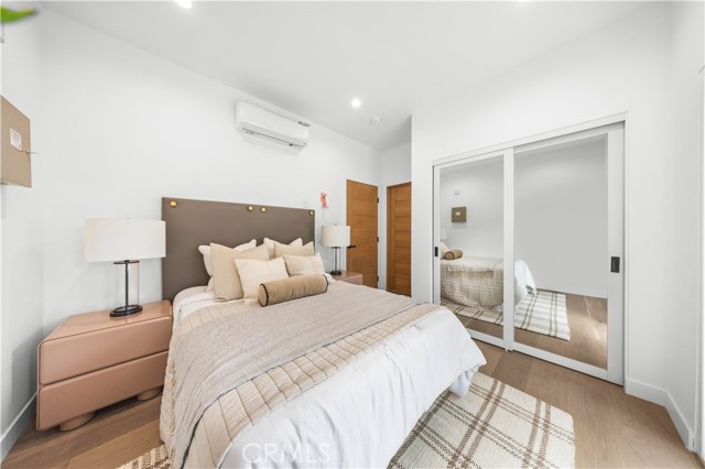 MLS #WS25226899 image #46