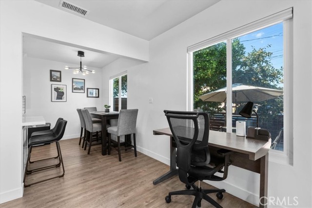 MLS #WS25227179 image #10