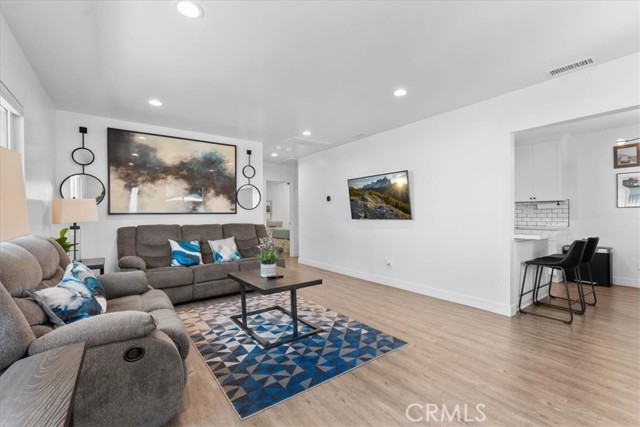 MLS #WS25227179 image #4