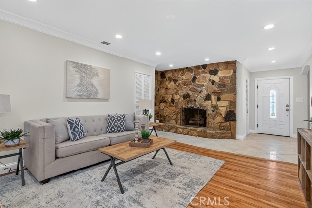 MLS #WS25227264 image #4