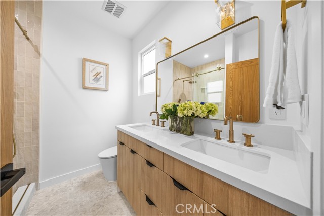 MLS #WS25227570 img 25