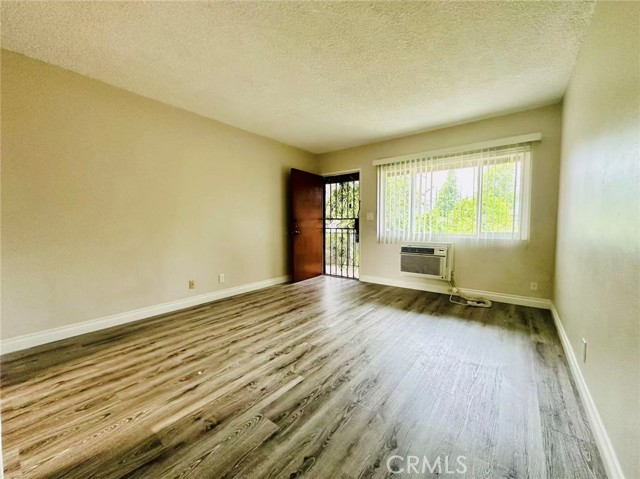 MLS #WS25227711 image #1