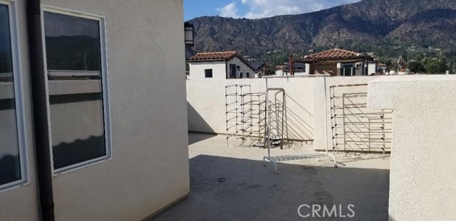 MLS #WS25228012 image #8